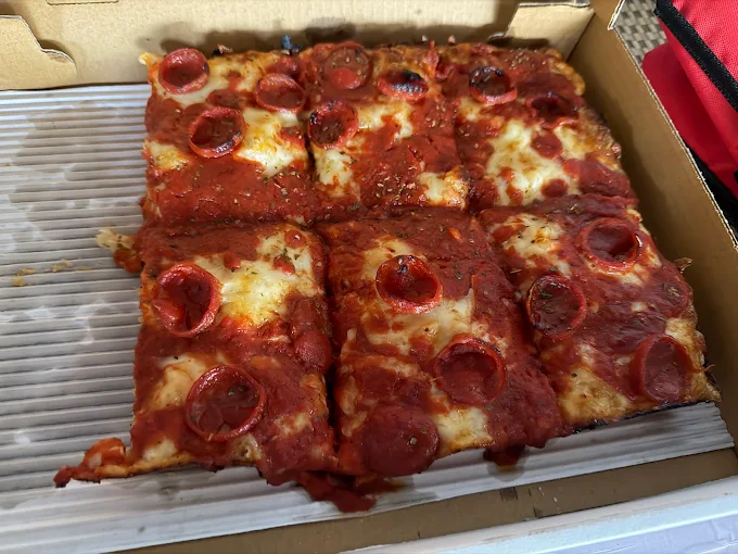Detroit-style square pepperoni pizza in a Buscemi's box